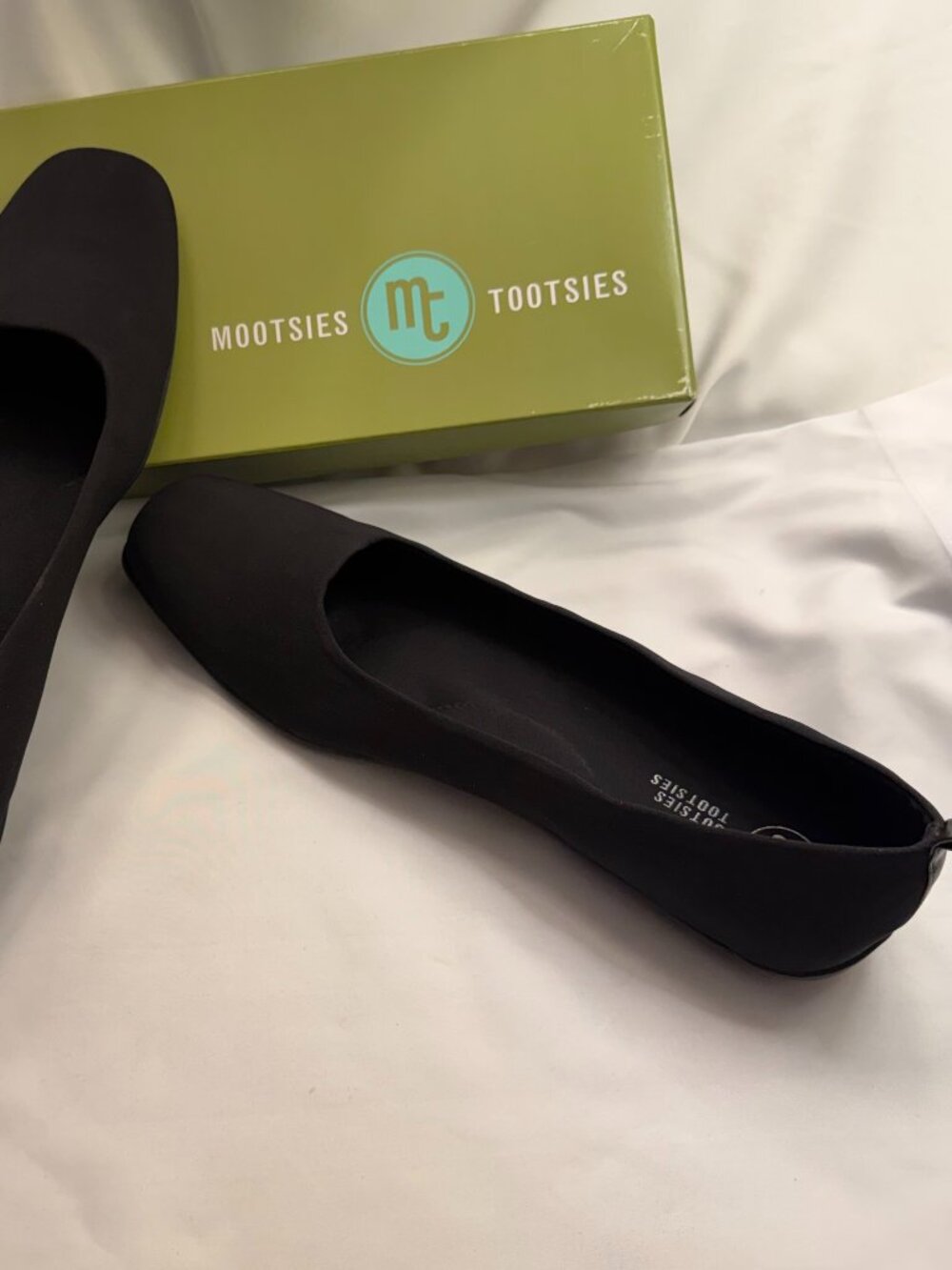 [NWT] Mootsies Tootsies Black Comfort Slip-Ons - Size 11M